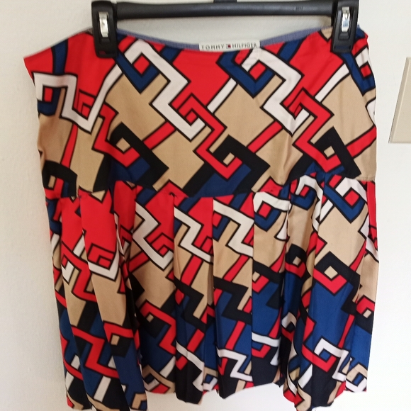 Skirt - Picture 2 of 4